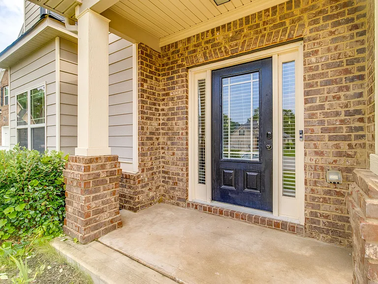 609 Angel Oak Ln — Photo 4