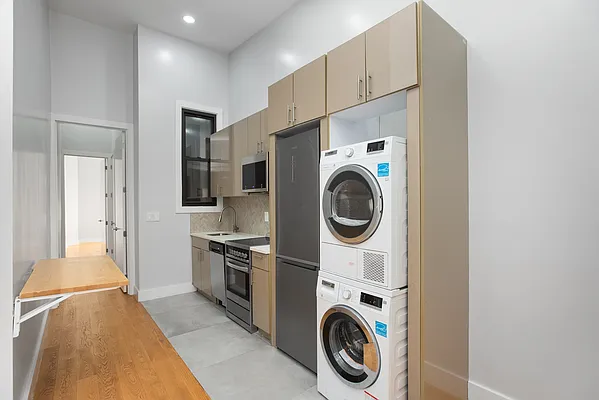 Rented by Green Leaf Management, LLC | media 2