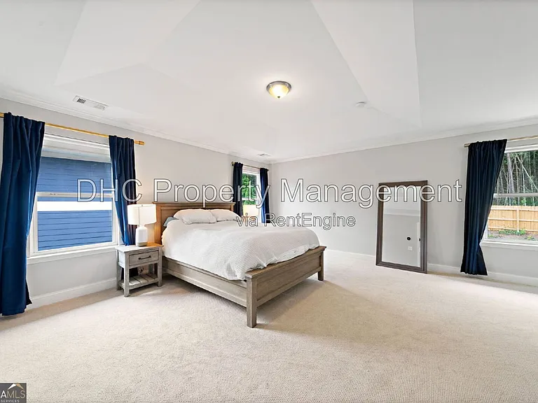 1765 Stoney Creek Dr SE — Photo 11