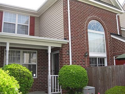 2nd image of 1006 Willow Green Ct
