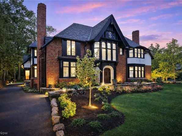 2970 Fairmount Blvd, Cleveland Heights, OH 44118