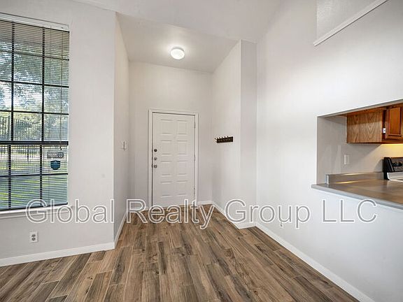 5th image of 7523 Corian Park Dr
