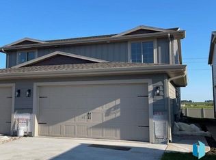9557 W Dolores Dr, Sioux Falls, SD 57106