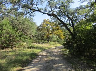 490 Forest View Dr, Blanco, TX 78606