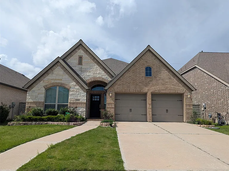 2043 Blackhawk Ridge Ln — Photo 1