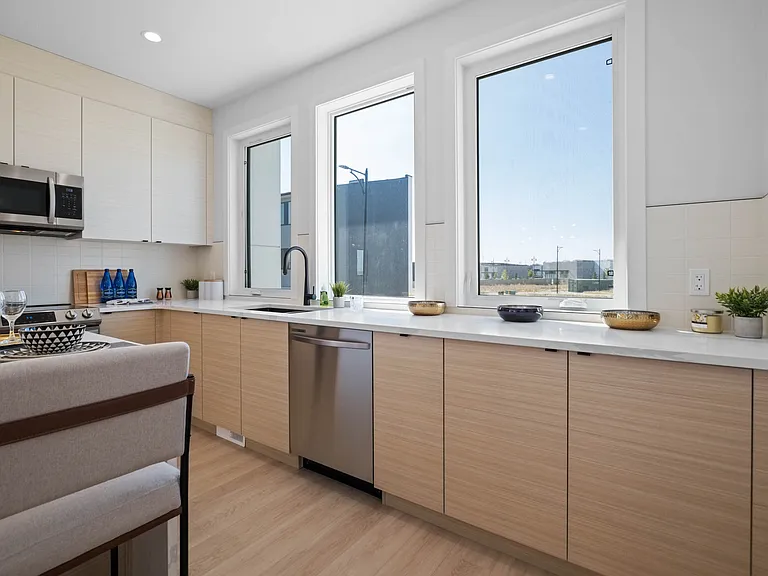 130 Element Dr NW — Photo 6