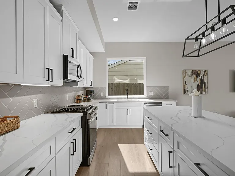 6835 Weston St #A — Photo 12
