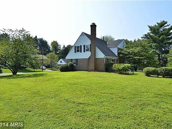3rd image of 11614 Hitching Post Ln