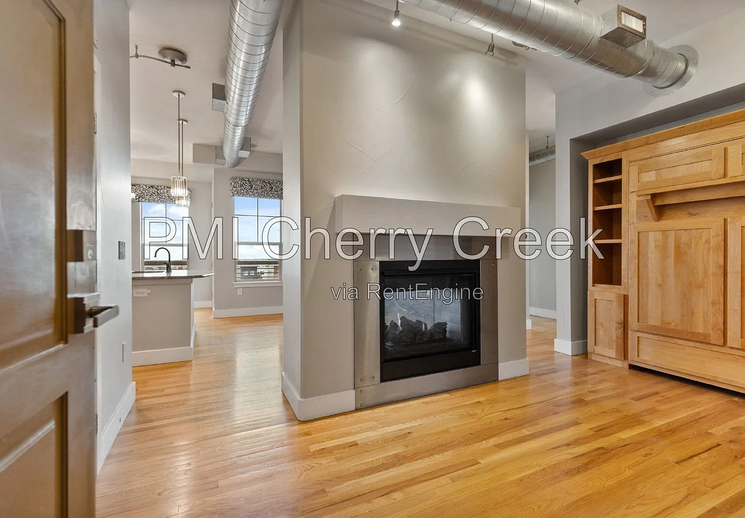 1 bed, 1.0 bath, 960 sqft, $2,050 — Photo 1
