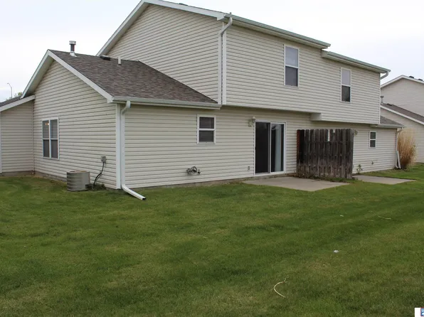 2400 Ramsey Rd, Lincoln, NE 68524