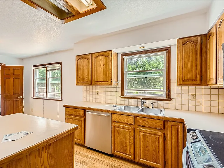 5218 McMurry Ave — Photo 6