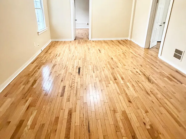 33 Dickerman St #4 — Photo 5