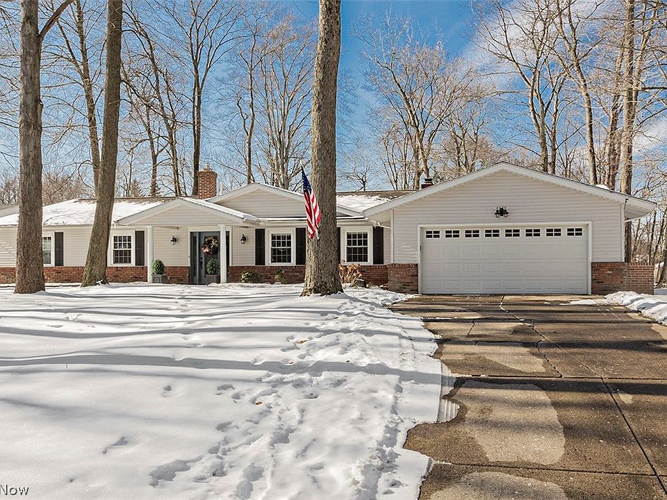 734 Oakwood Dr, Mayfield Village, OH 44143 | Zillow