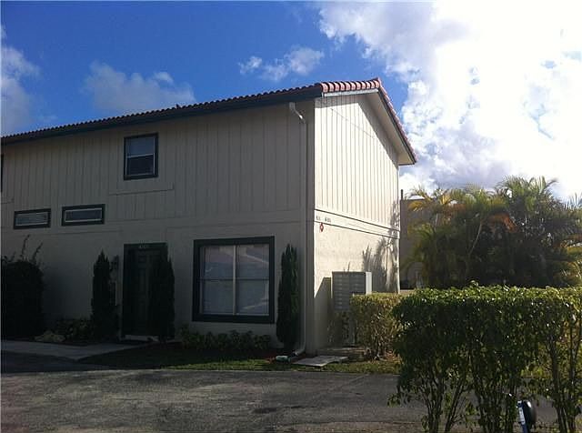 2nd image of 4101 Coral Springs Dr #B1