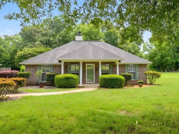 232 Silverstone Ln, Alabaster, AL 35007