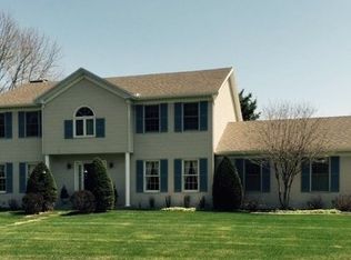 51676 Pebble Brooke Dr, Granger, IN 46530