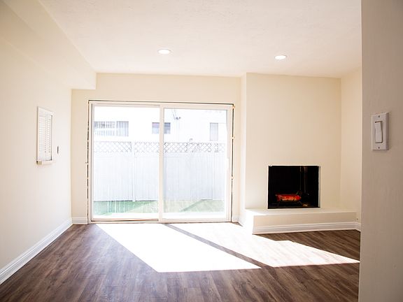 4th image of 1907 Selby Ave #2