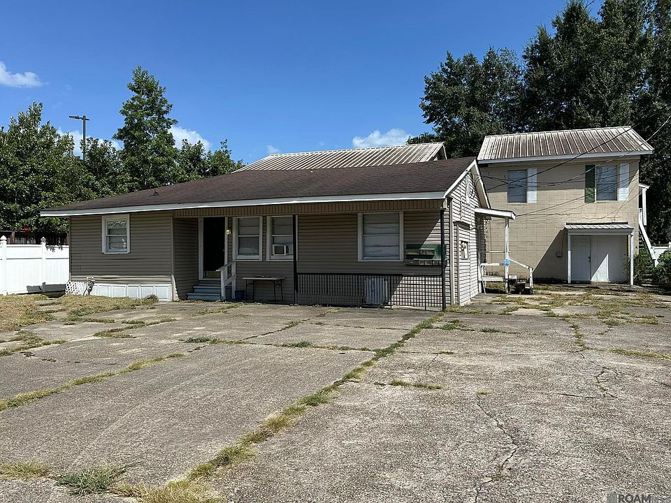 1st image of 555 E Boyd Dr