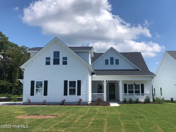 1266 Ocean Sands Drive, Southport, NC 28461