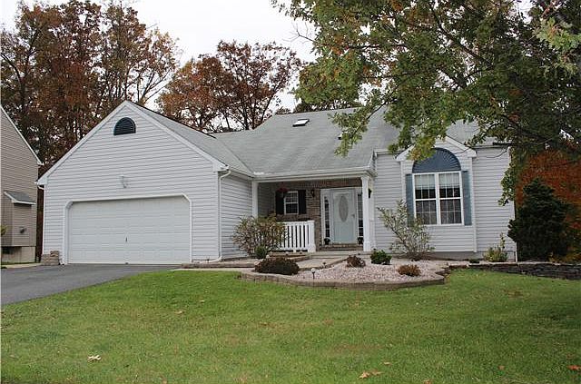 1st image of 237 E Flagstone Dr