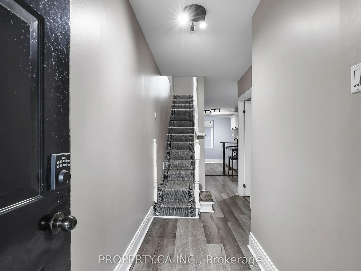 3 bed, $2,700 — Photo 3