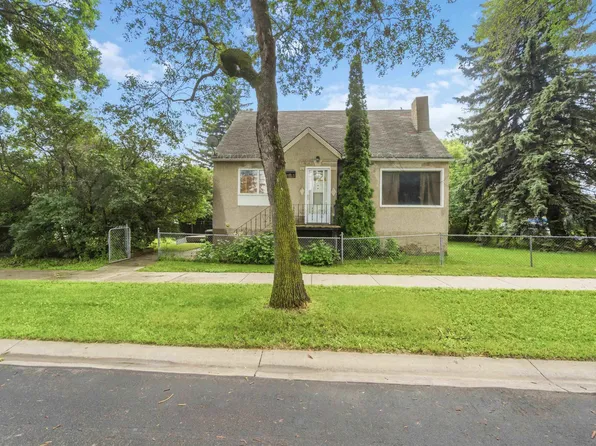 12243 104th St NW, Edmonton, AB T5G 2L7