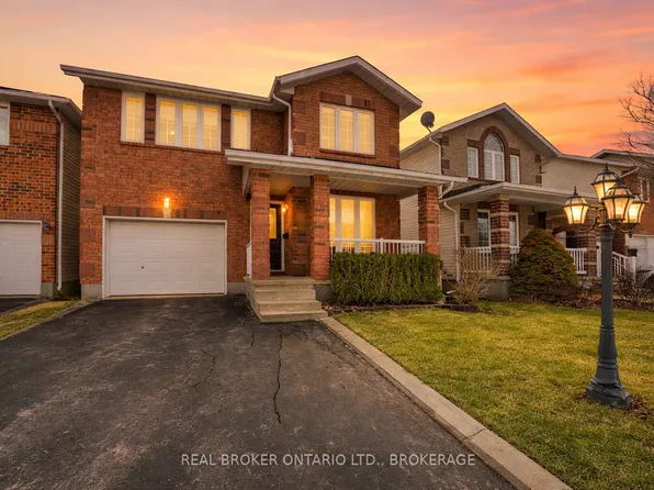 85 Schooner Dr, Kingston, ON K7K 7K1