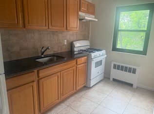 2329 Hudson Ter APT B15, Fort Lee, NJ 07024