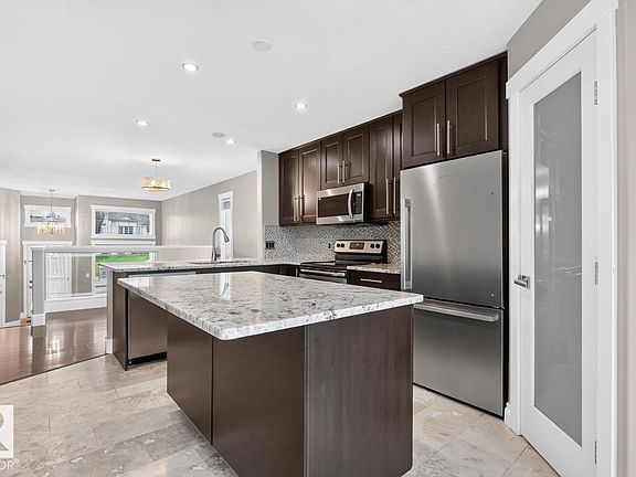3rd image of 5612 55th St