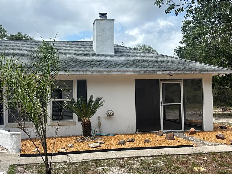 510 S Cedar Ave — Photo 10
