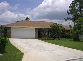 81 Santa Monica Ct, Royal Palm Beach, FL 33411