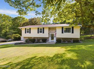 349 Oak Leaf St, Kingston, TN 37763