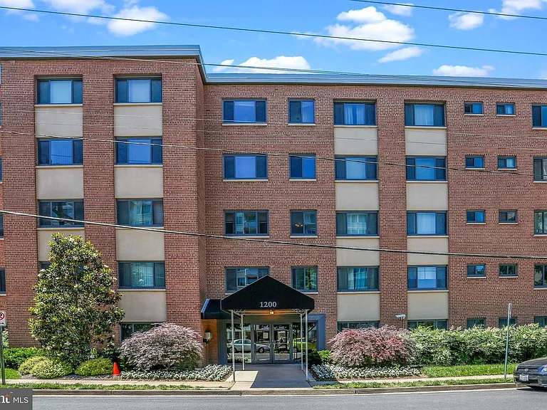 1200 S Arlington Ridge Rd #314 — Photo 1