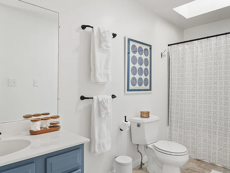 141 N Garden Ct — Photo 30
