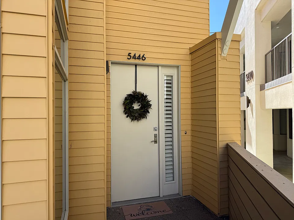 5446 La Jolla Blvd