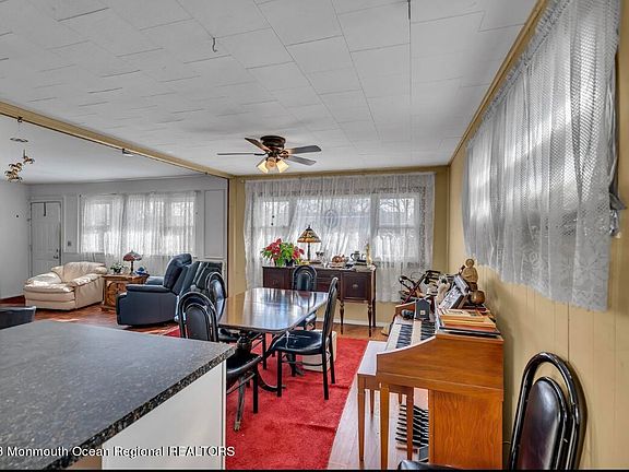 4th image of 104 Belmont Drive