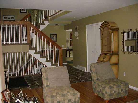 Beautiful new oak staircase railing