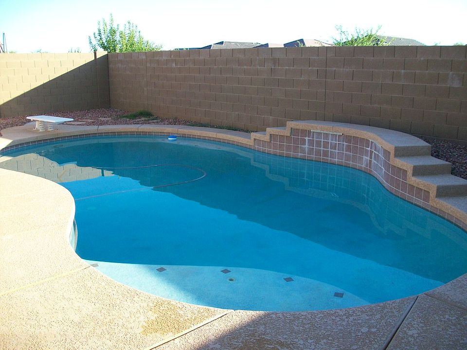 2nd image of 1210 50th Pl NE