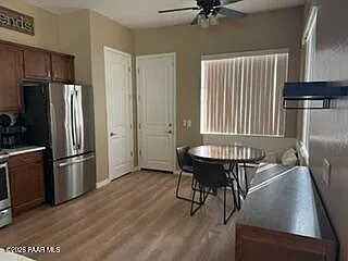 3 bed, 2.0 bath, 1529 sqft, $2,894 — Photo 4