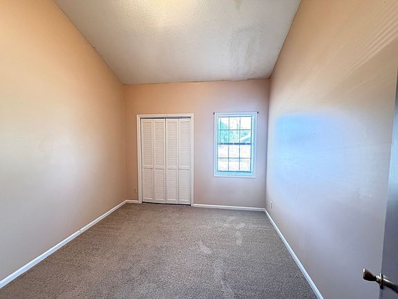 3rd image of 2709 Sheridan Pl