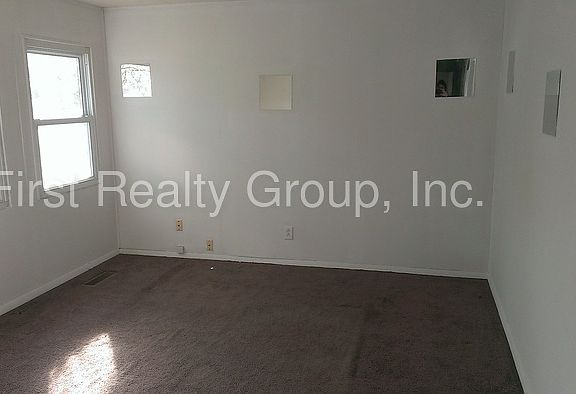 3rd image of 4579 Lotus Dr