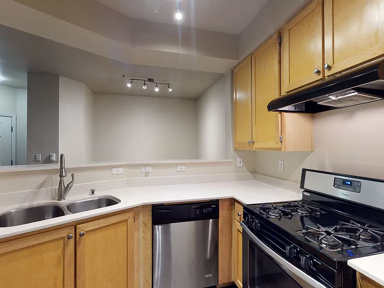 The Hawthorne Apartments — Photo 49