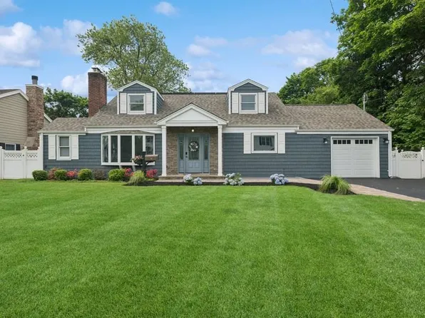 46 Purdy Lane, Amityville, NY 11795