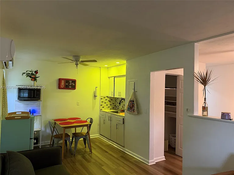 645 NE 35th St #1 — Photo 13