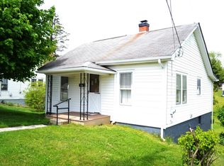 245 S 16th St, Wytheville, VA 24382