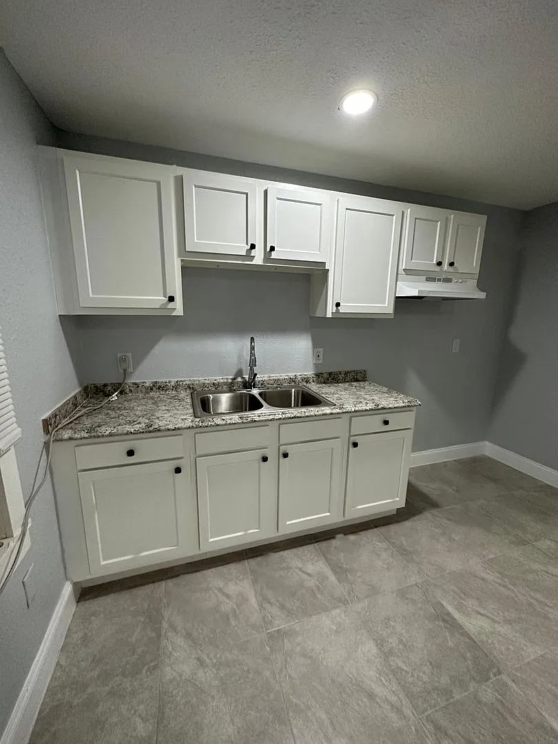 Move-In Special: Move In With Just $500 For The Security Deposit And $500 For The First Month's R... — Photo 2