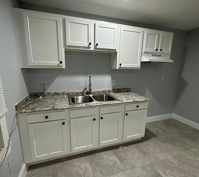 1st image of 2511 Market St Unit B