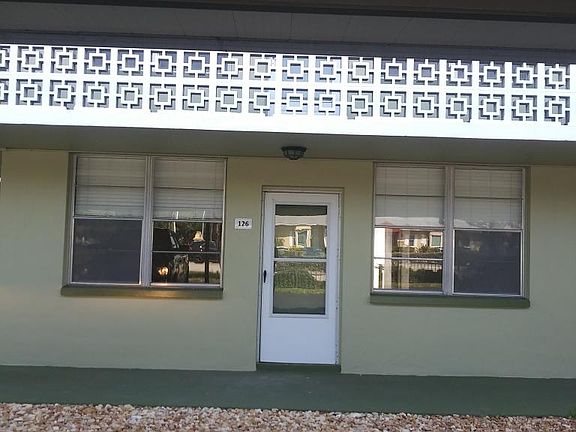 2nd image of 4701 1st St NE #126