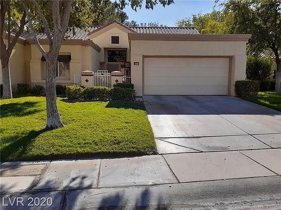 3rd image of 8921 Mountain Gate Dr