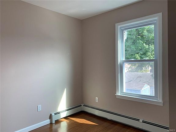 3rd image of 127 Wilkins Ave